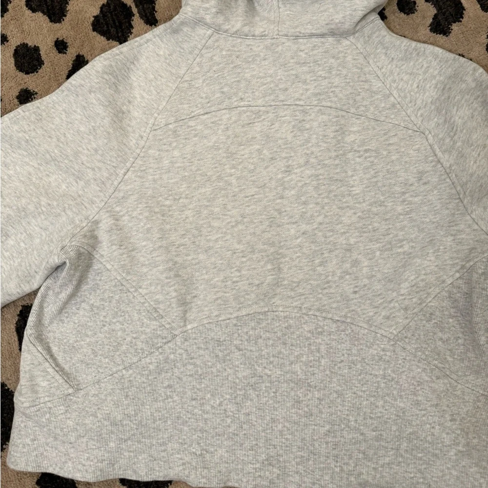 M/L Lululemon Scuba Half-zip - Picture 4 of 5